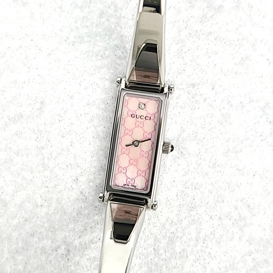 未使用級 GUCCI グッチ 1500L SS 箱付 シェル文字盤 クオーツ 未使用級 GUCCI グッチ 1500L SS 箱付 シェル文字盤 クオーツ