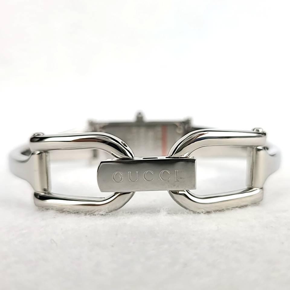 未使用級 GUCCI グッチ 1500L SS 箱付 シェル文字盤 クオーツ 未使用級 GUCCI グッチ 1500L SS 箱付 シェル文字盤 クオーツ