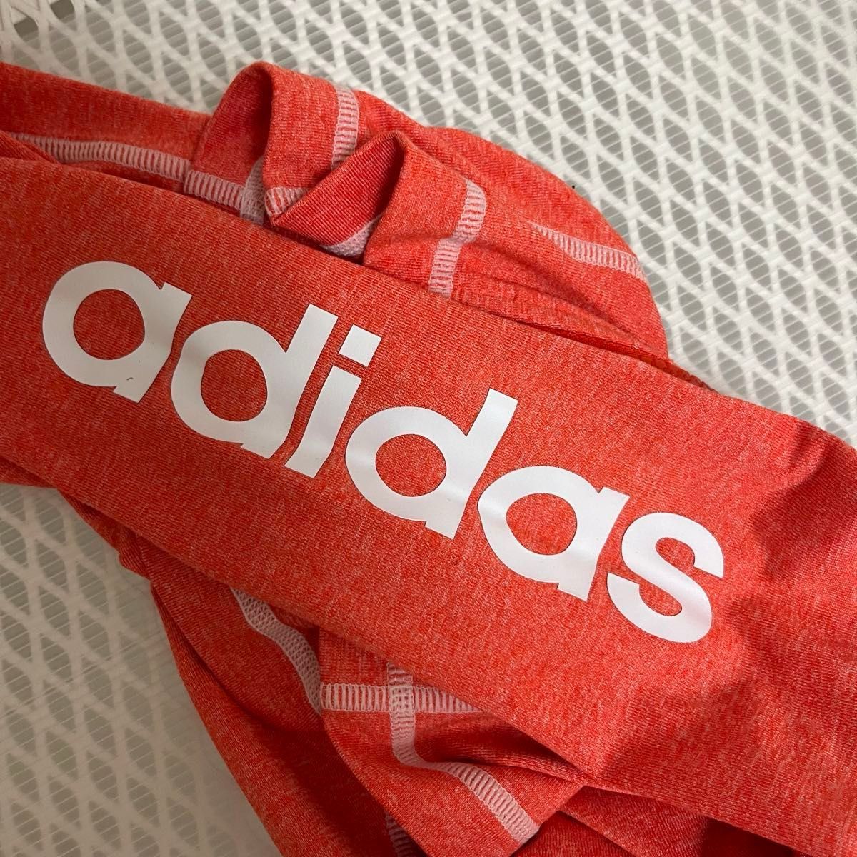 【中古】 adidas  アディダス ラッシュガード 100 サイズ オレンジ 3歳 4歳 UVカット 水着　水遊び