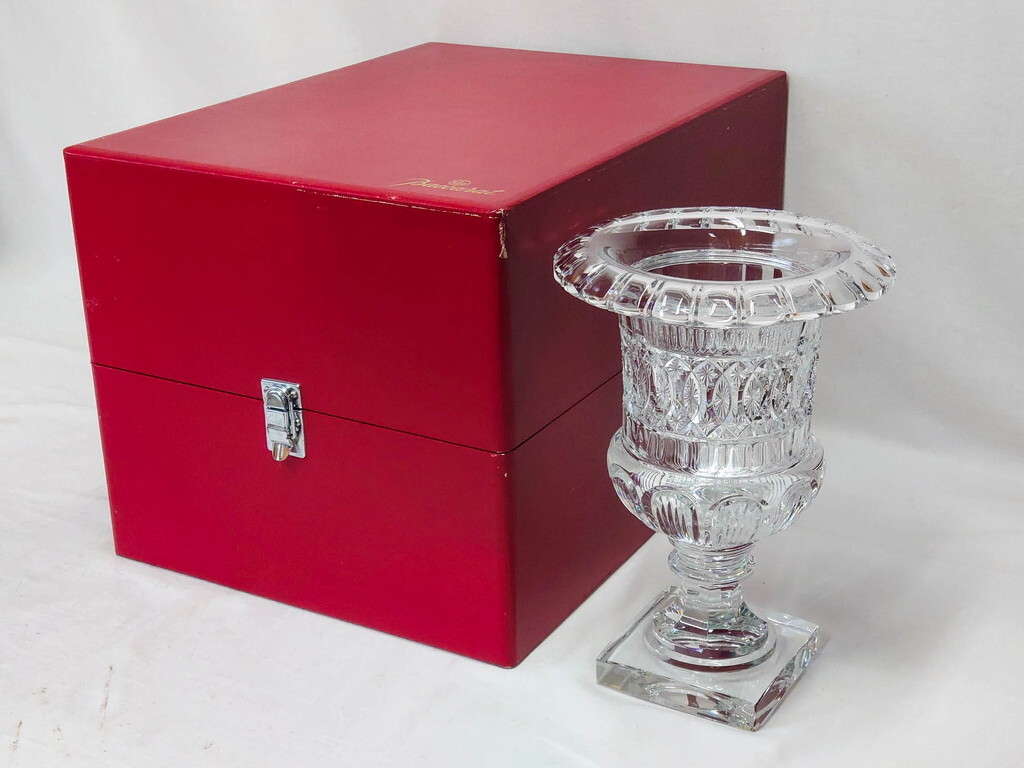 R-076205 希少 フランス Baccarat バカラ 限定150個 57/150 高さ約31cm 花瓶(フラワーベース、フルレッドクリスタルガラス、ケース付き)