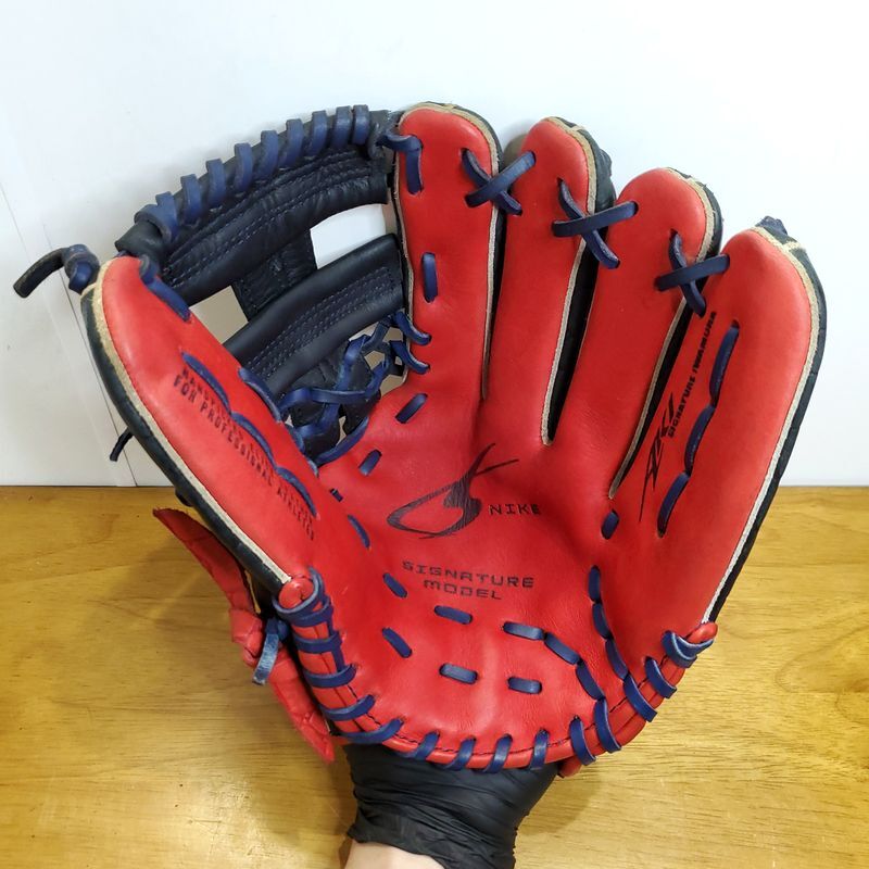11690円 NIKE 岩村明憲モデル クロコダイル柄 AKIシグネチャー 11690円 NIKE 岩村明憲モデル クロコダイル柄 AKIシグネチャー