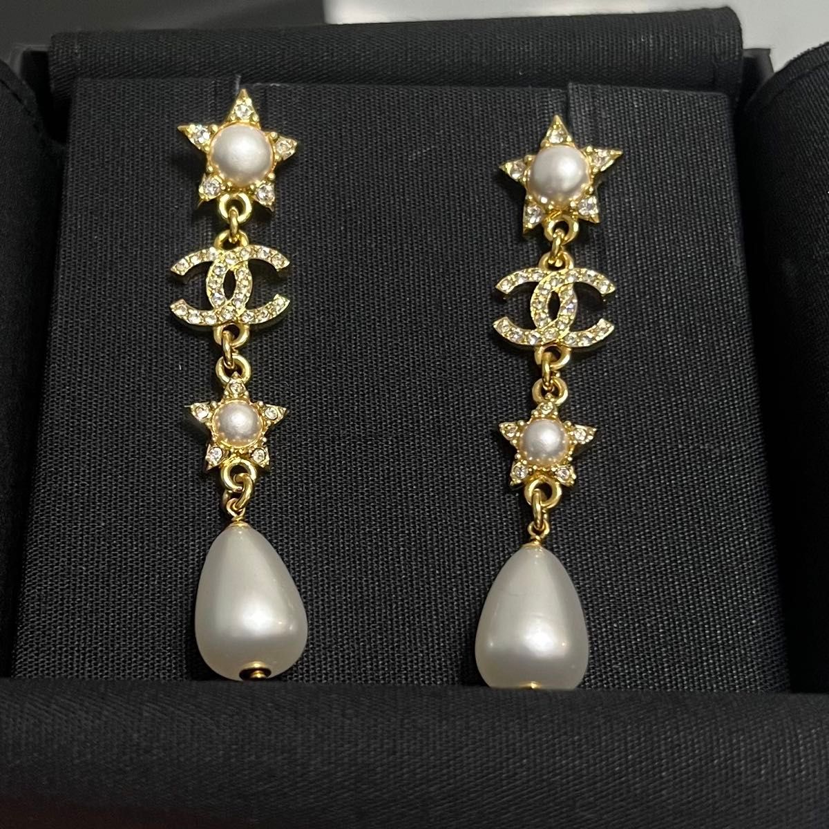 CHANEL シャネル ゴールド 星 ピアス イヤリング パール CC CHANEL シャネル ゴールド 星 ピアス イヤリング パール CC