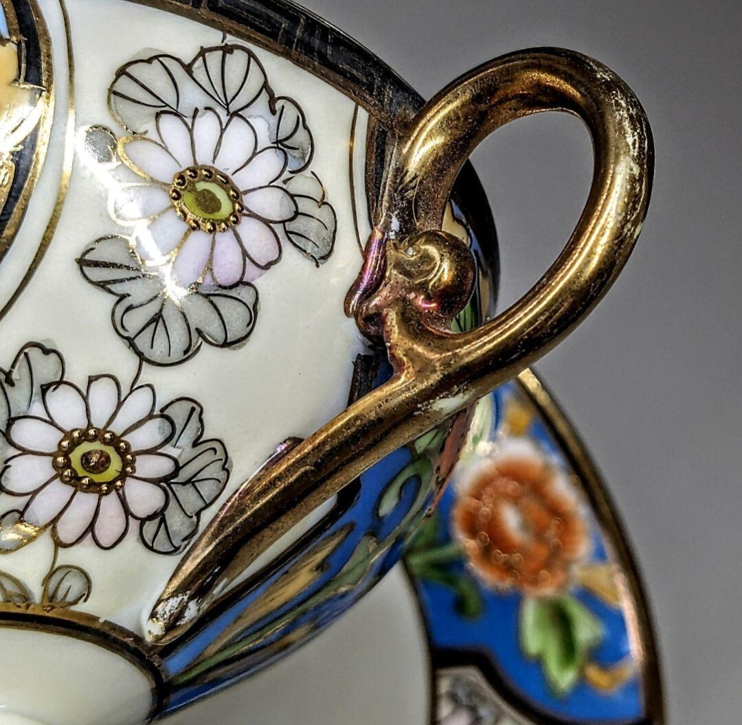 里帰り 輸出陶磁器 オールドノリタケ銘品!! 金盛上蒼華更紗紋図 里帰り 輸出陶磁器 オールドノリタケ銘品!! 金盛上蒼華更紗紋図