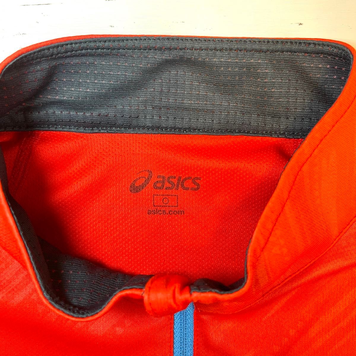【ASICS】アシックス　ジップアップ　ランニングウェア　カットソー　Tシャツ