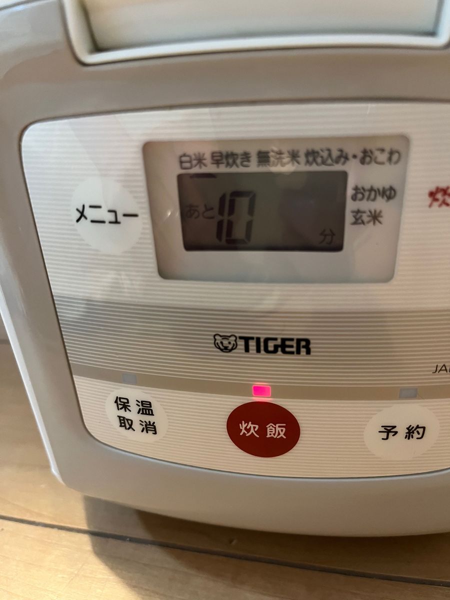 タイガー】マイコン炊飯ジャー炊きたてミニ3合炊き(JAI-B型 タイガー】マイコン炊飯ジャー炊きたてミニ3合炊き(JAI-B型