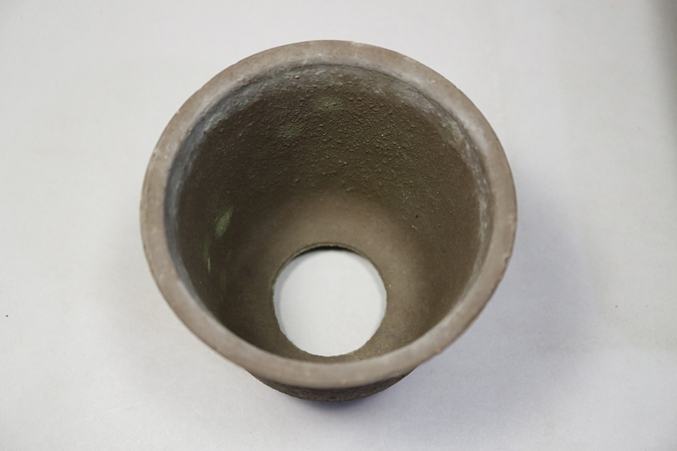 b23 盆栽鉢 山野草鉢 蘭鉢 無印 口径/約12.3cm 高さ/約13cm ＜盆栽鉢 小品 小鉢 烏泥 朱泥 紫泥 植木鉢 山野草鉢 蘭鉢 常滑焼(鉢)｜売買されたオークション情報、yahooの商品情報をアーカイブ公開  - 鉢