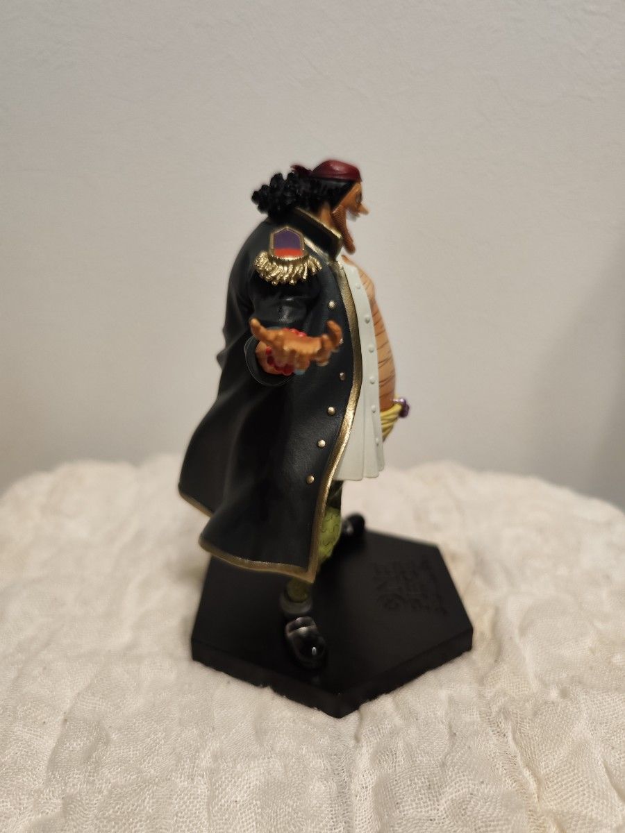 ワンピース 黒ひげ フィギュアリペイント ワンピース DX 王下七武海 フィギュア 黒ひげ 一品物 リペイント
