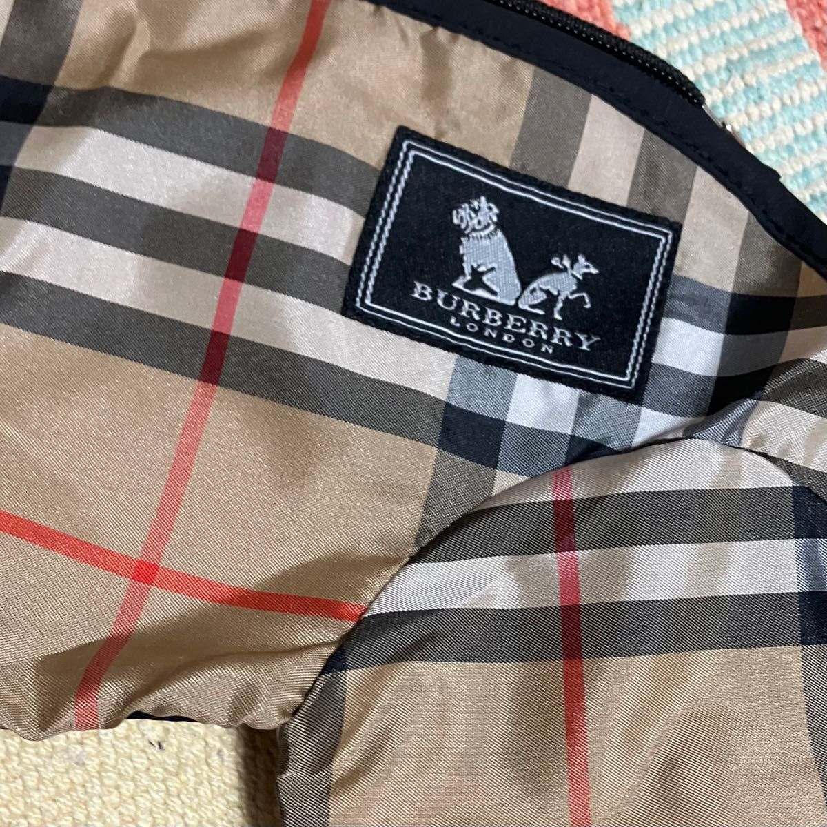 新品 バーバリー BURBERRY 犬服 チェック レインコート|Yahoo 新品 バーバリー BURBERRY 犬服 チェック レインコート|Yahoo