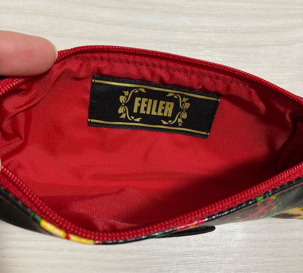 FEILER フェイラー ハイジ柄ペンケース【希少】|Yahoo!フリマ FEILER フェイラー ハイジ柄ペンケース【希少】|Yahoo!フリマ