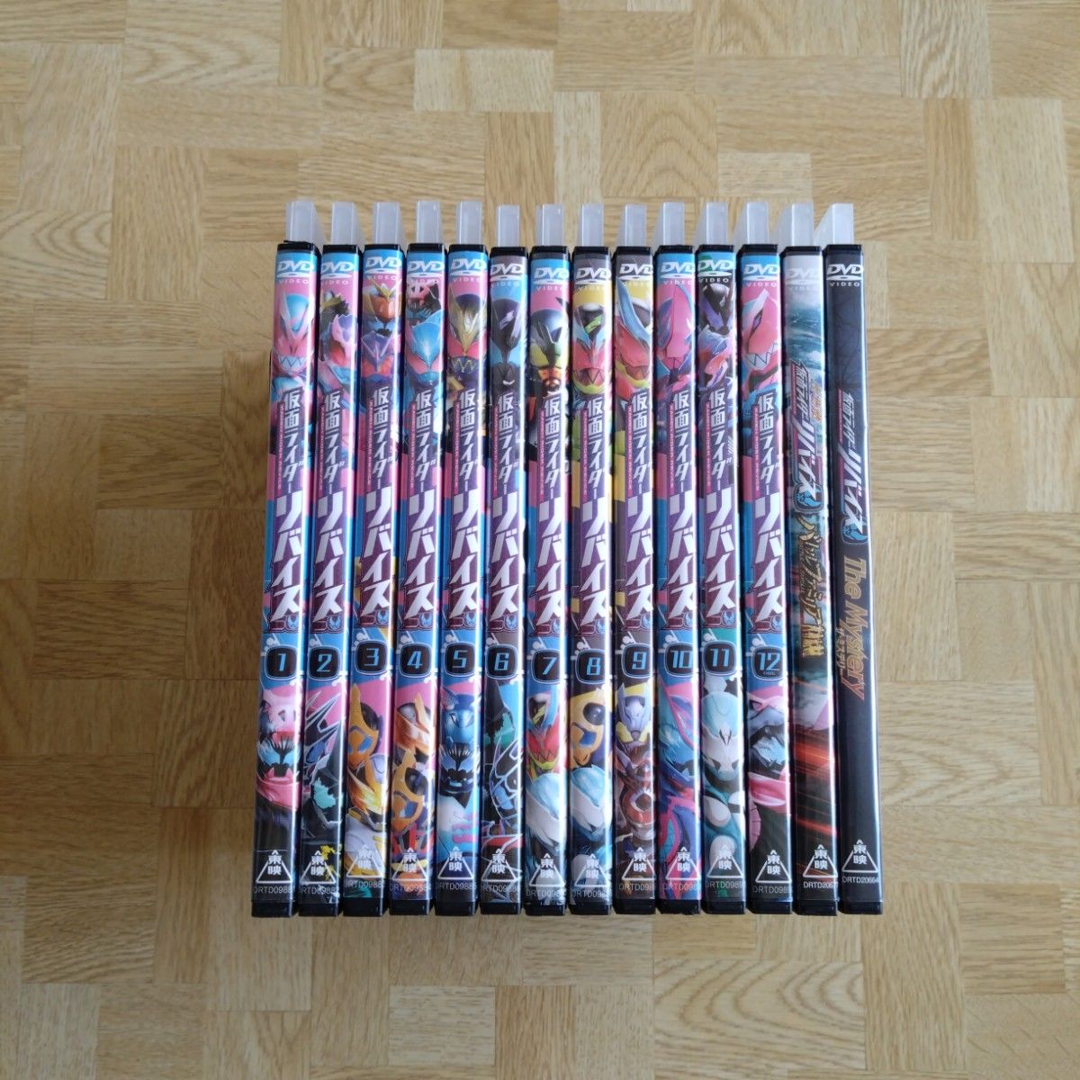 仮面ライダーリバイス DVD 1-12 全巻 & 劇場版 &スピンオフ 仮面ライダーリバイス DVD 1-12 全巻 & 劇場版 &スピンオフ