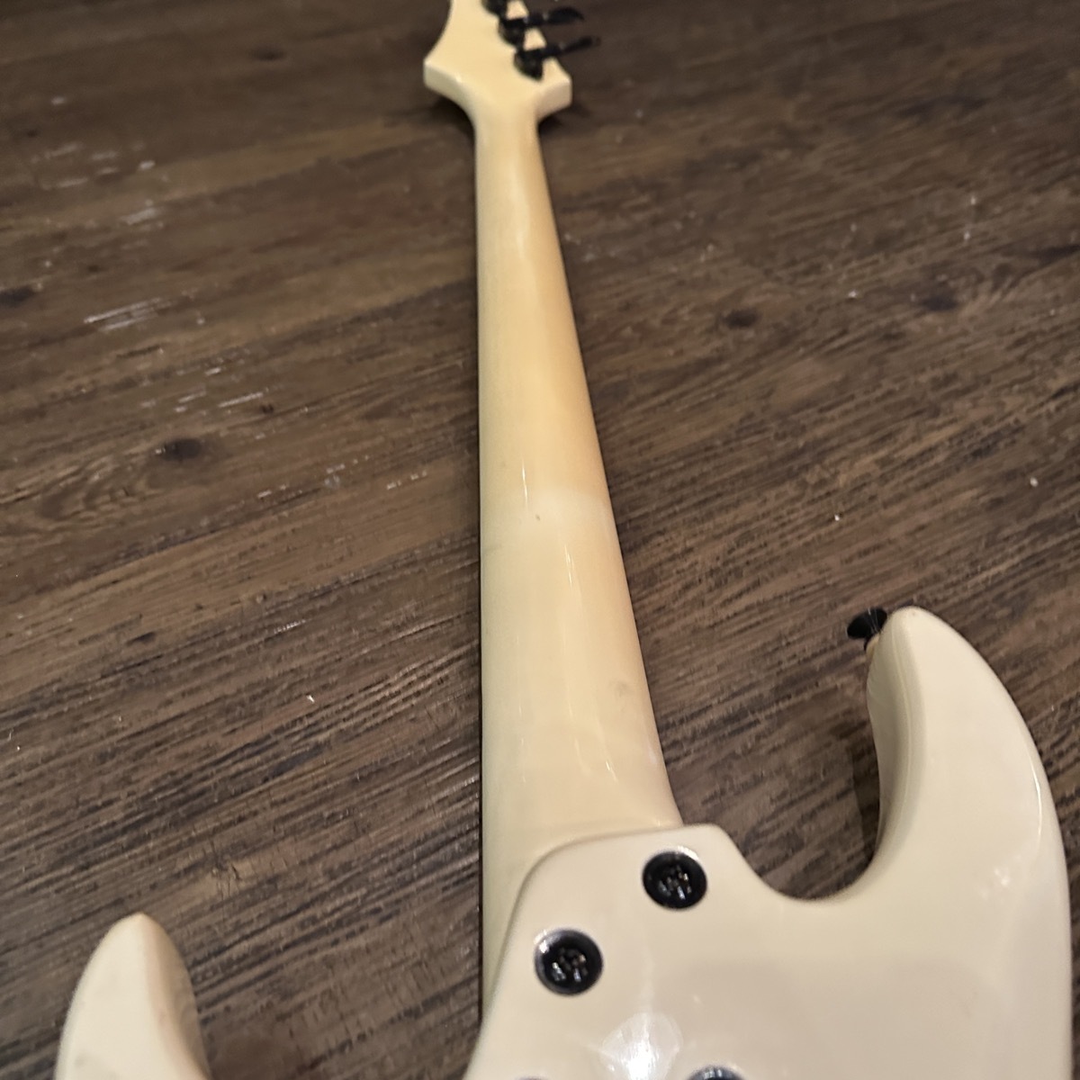 AriaproII Vanguard Series Electric Bass электрический бас Aria -a048