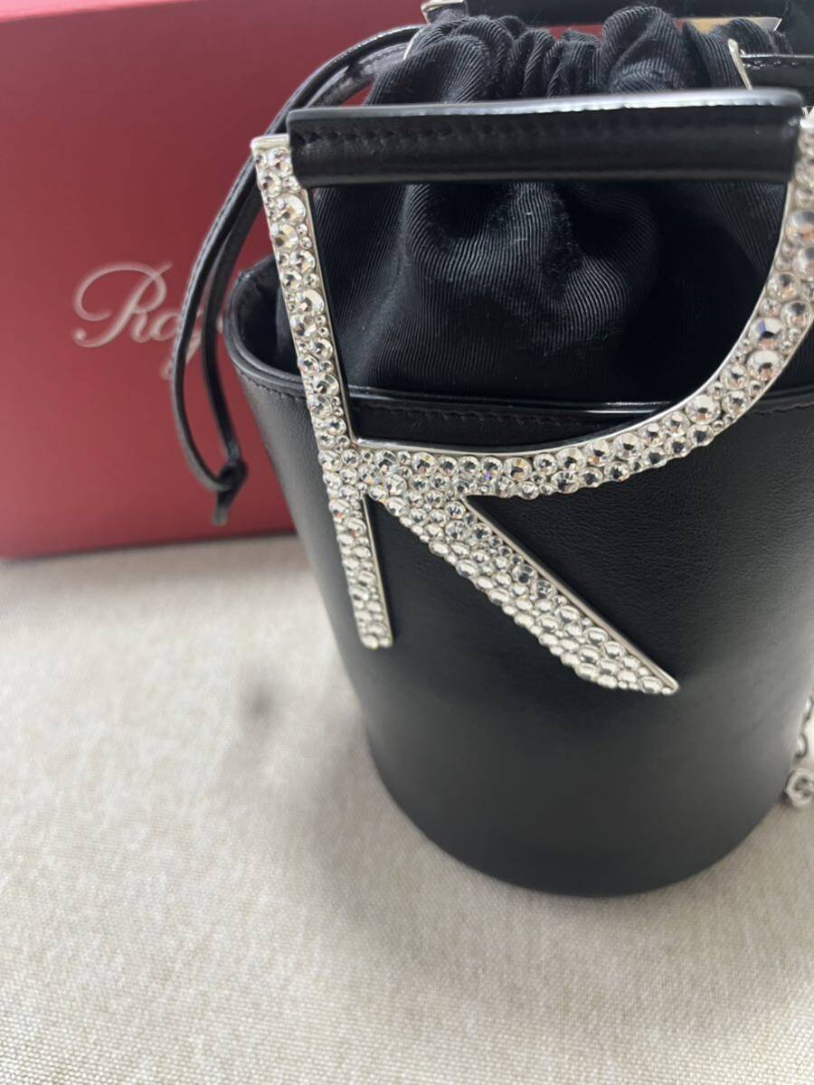 Roger Vivier ロジェヴィヴィエ RVクロスボディバッグ Roger Vivier ロジェヴィヴィエ RVクロスボディバッグ