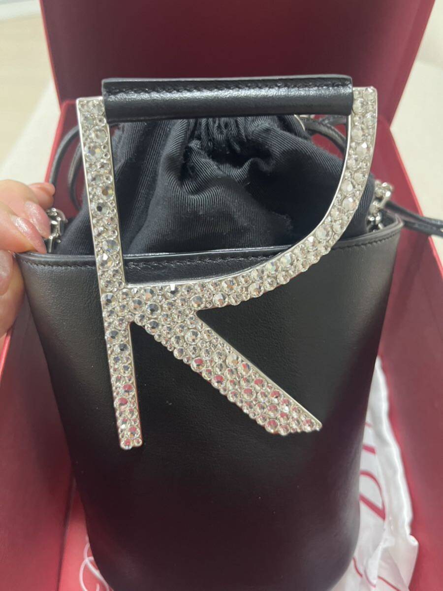 Roger Vivier ロジェヴィヴィエ RVクロスボディバッグ Roger Vivier ロジェヴィヴィエ RVクロスボディバッグ