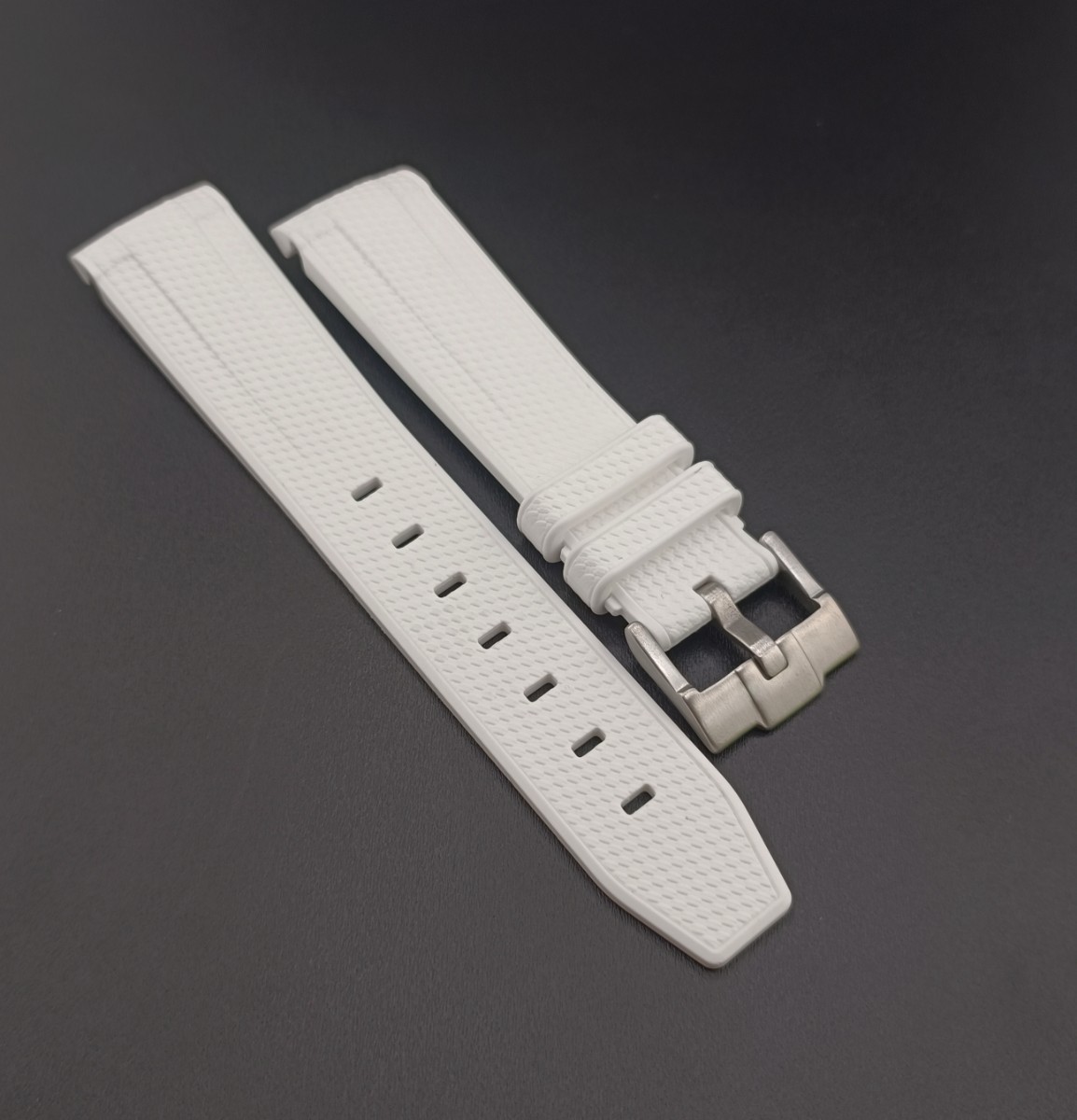 20mm 腕時計 交換用 社外 ラバーベルト カーブエンド ホワイト 20mm 腕時計 交換用 社外 ラバーベルト カーブエンド ホワイト