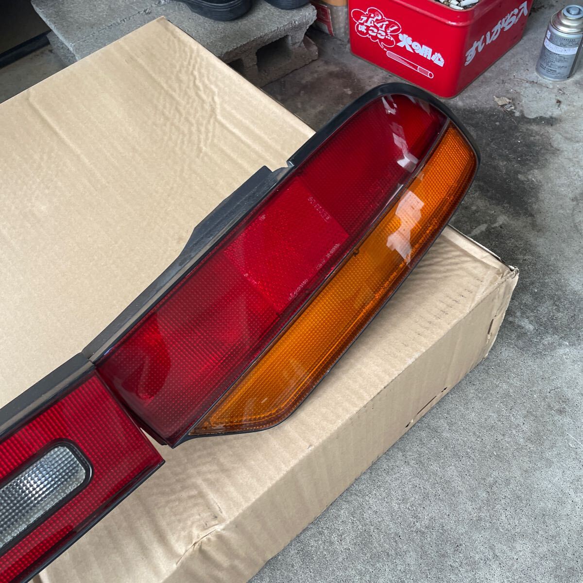 日産 NISSAN 純正 RPS13 180SX 中期 テールライト テールランプ 日産 NISSAN 純正 RPS13 180SX 中期 テールライト テールランプ