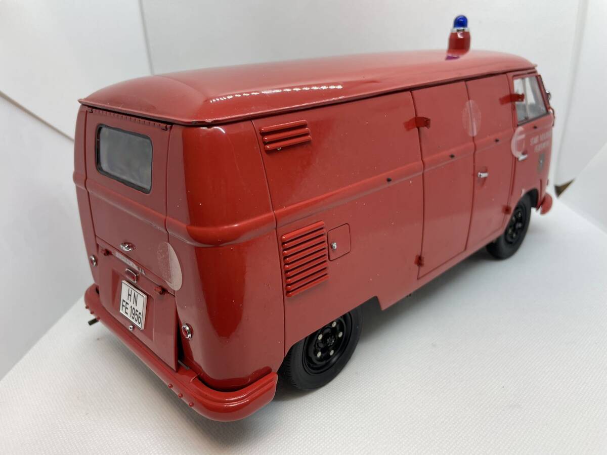 Sun Star 1/12 フォルクスワーゲン 消防車 1956 VW FIRE ENGINE J06-00-009