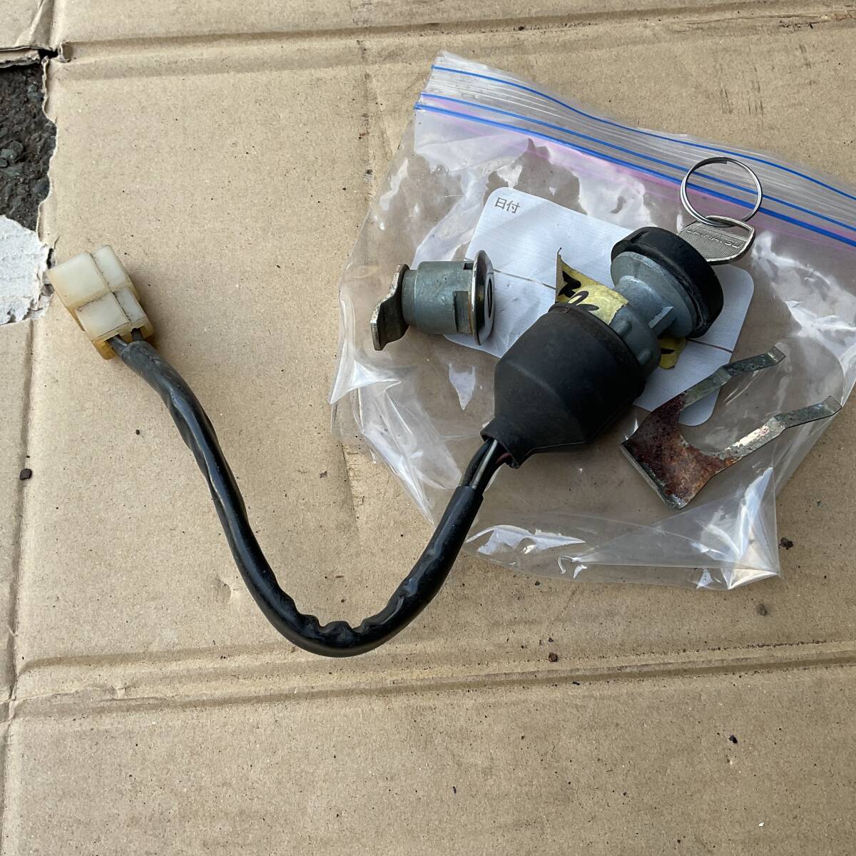 item_image_3