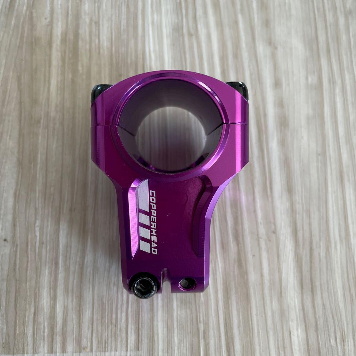 DEITYアルミ合金製 MTBショートステム 35mm CNC切削 紫 パープル DEITYアルミ合金製 MTBショートステム 35mm CNC切削 紫 パープル