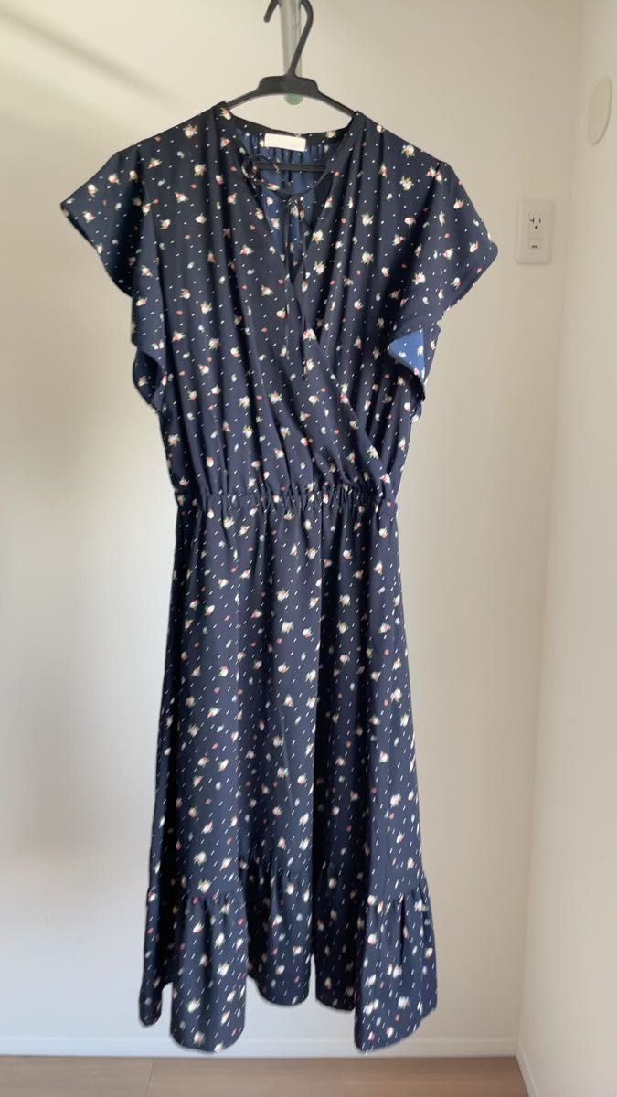 【美品】index 花柄 ネイビーワンピース Mサイズ