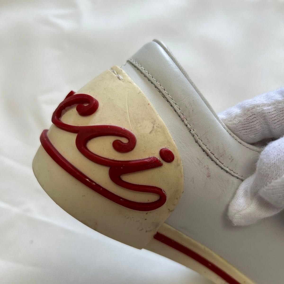 グッチ GUCCI スニーカー シェリーライン ロゴ筆記体 レザー 21 グッチ GUCCI スニーカー シェリーライン ロゴ筆記体 レザー 21