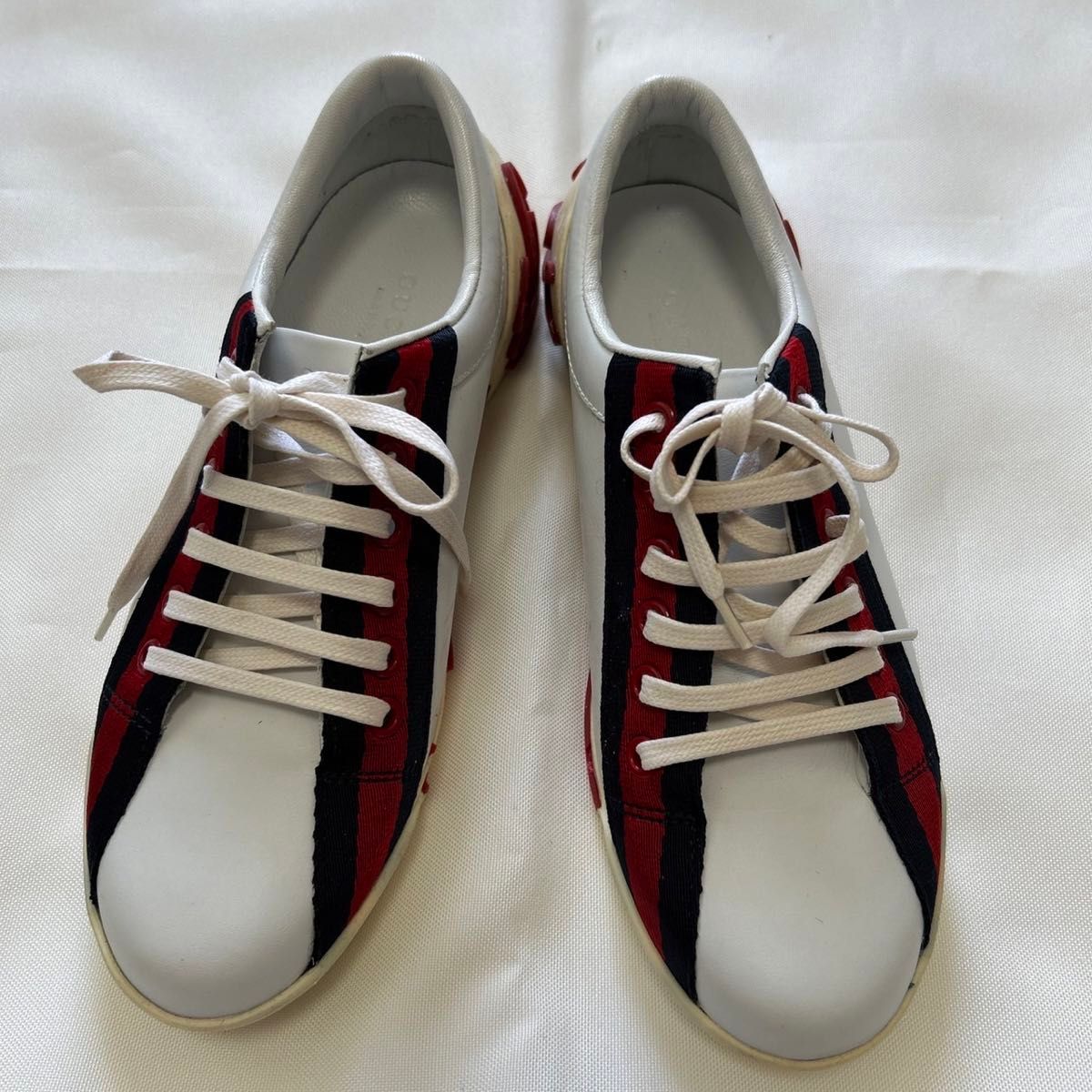 グッチ GUCCI スニーカー シェリーライン ロゴ筆記体 レザー 21 グッチ GUCCI スニーカー シェリーライン ロゴ筆記体 レザー 21