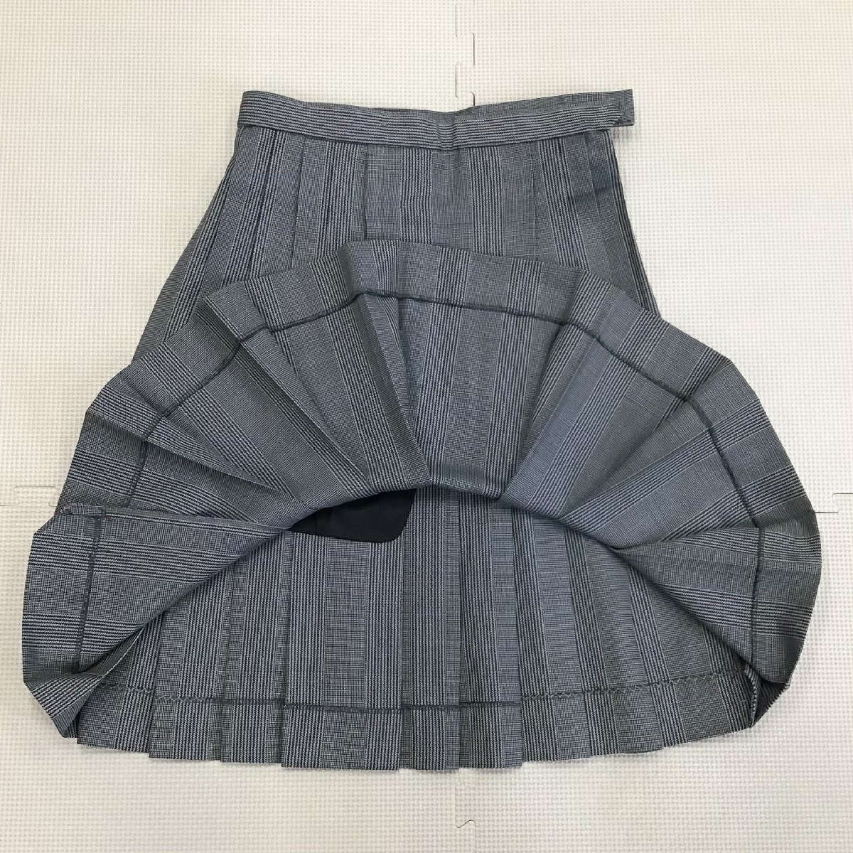 O687/T(中古)埼玉県 新座市立第三中学校 女子制服1点 /W60程度 O687/T(中古)埼玉県 新座市立第三中学校 女子制服1点 /W60程度