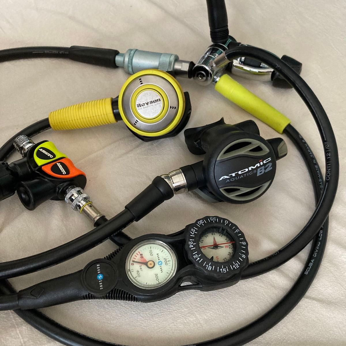 美品】ダイビング atomic B2 レギュレーター オクトパスセット 美品】ダイビング atomic B2 レギュレーター オクトパスセット