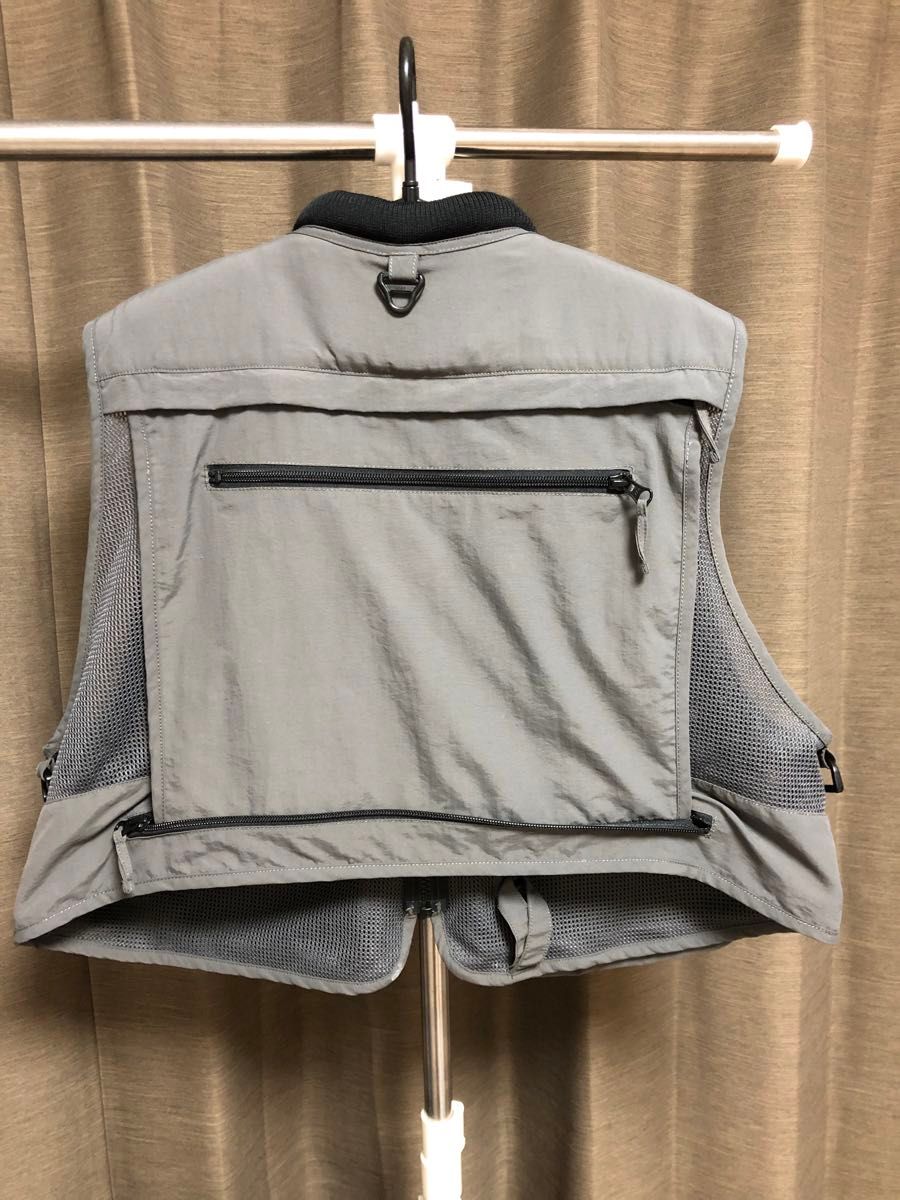 リトルプレゼンツ メッシュベスト チャコールグレー Mサイズ V リトルプレゼンツ メッシュベスト チャコールグレー Mサイズ V