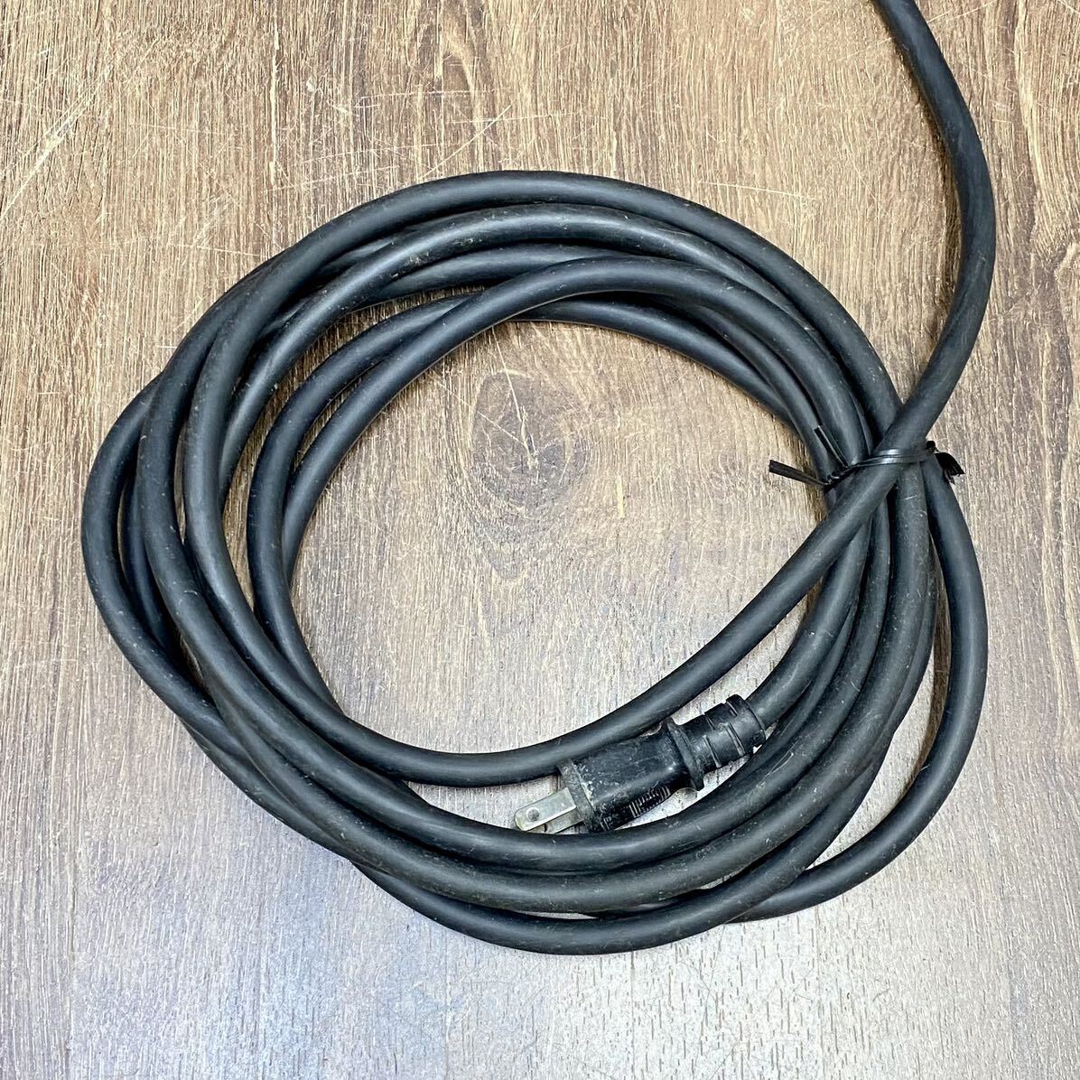 7700円 動作品□makita マキタ 電動ハンマ 100V ビット ケース 7700円 動作品□makita マキタ 電動ハンマ 100V ビット ケース