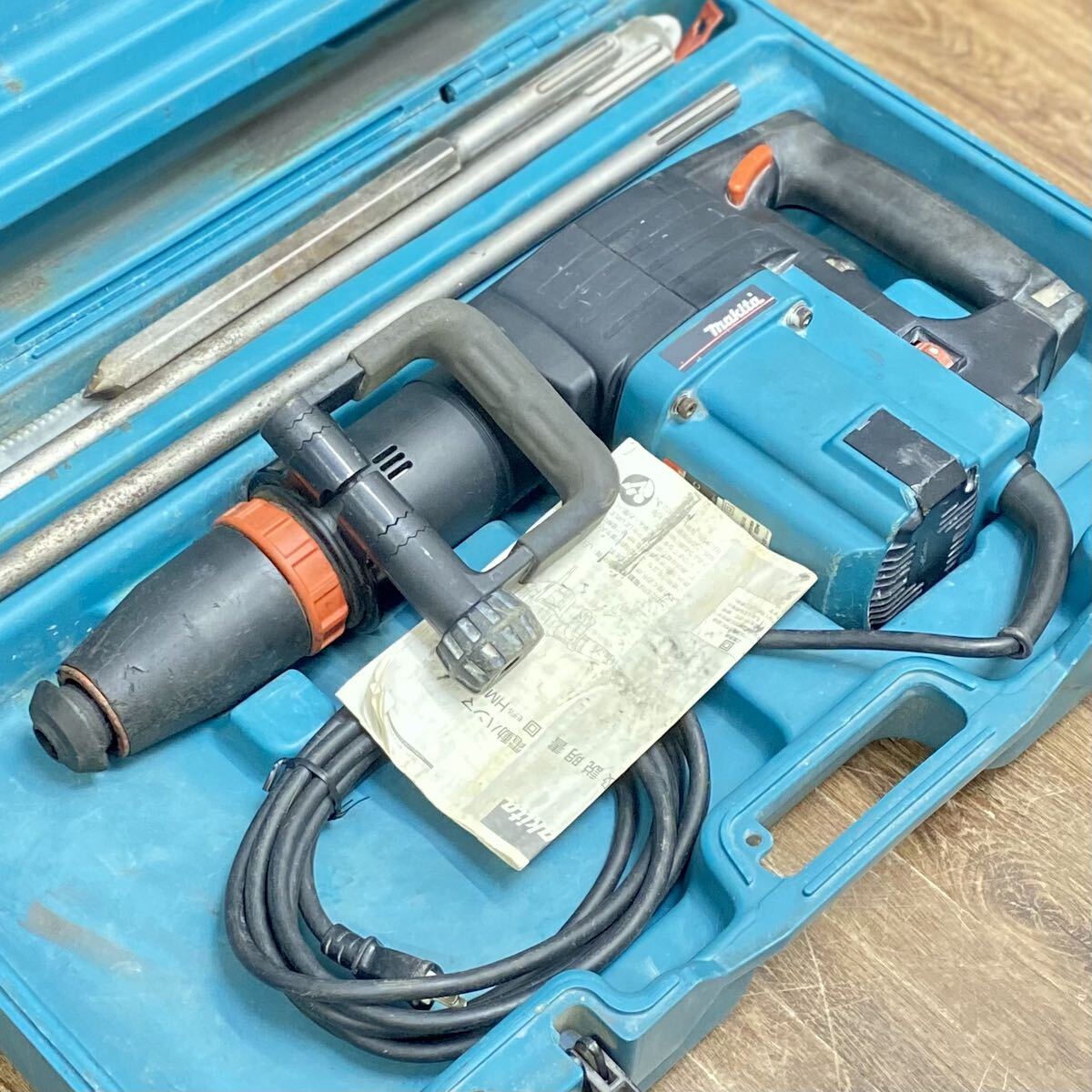 7700円 動作品□makita マキタ 電動ハンマ 100V ビット ケース 7700円 動作品□makita マキタ 電動ハンマ 100V ビット ケース