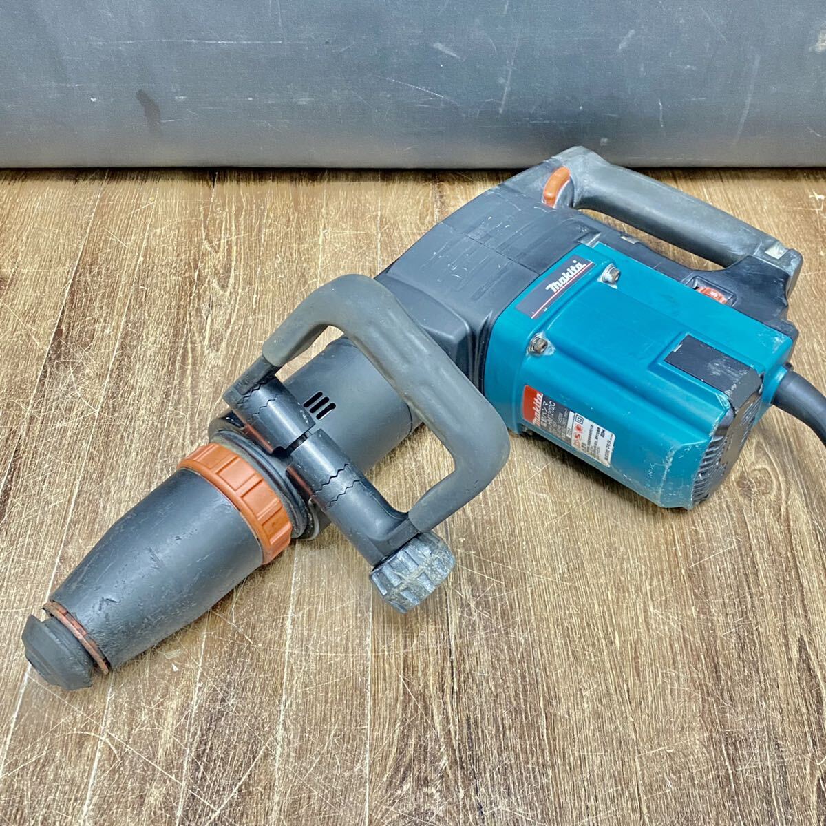 7700円 動作品□makita マキタ 電動ハンマ 100V ビット ケース 7700円 動作品□makita マキタ 電動ハンマ 100V ビット ケース