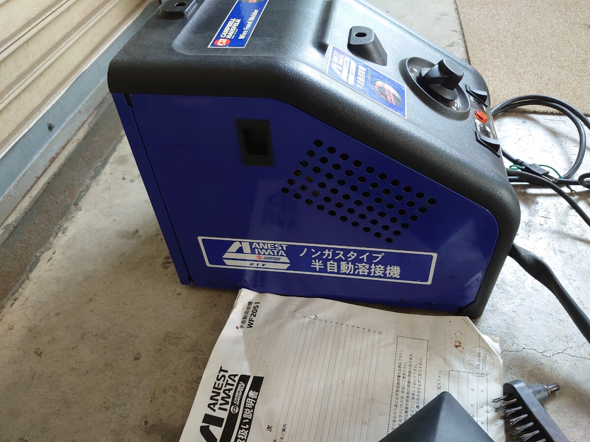4750円 軟鉄ノンガスワイヤー付き 100V アネスト岩田 直流半自動 4750円 軟鉄ノンガスワイヤー付き 100V アネスト岩田 直流半自動