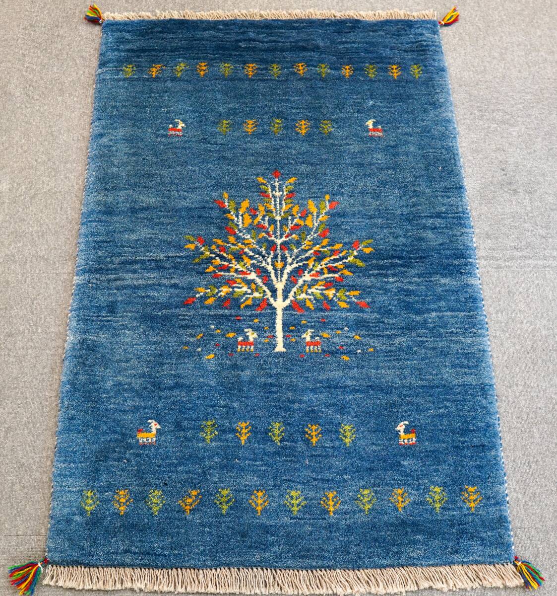 ◇絨毯の柄を集めて出来たデザイン◇ ラグ 195×195cm 薄型 ◇絨毯の柄を集めて出来たデザイン◇ ラグ 195×195cm 薄型