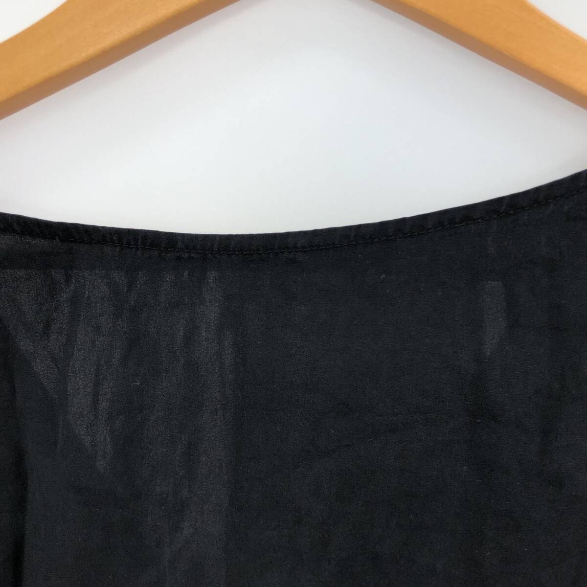 yu. packet OK TOME Tom silk V neck blouse sizeXS/ black 