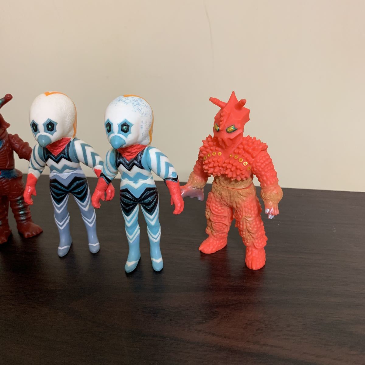 ⑨ Ultraman monster Mini sofvi 5 kind set 