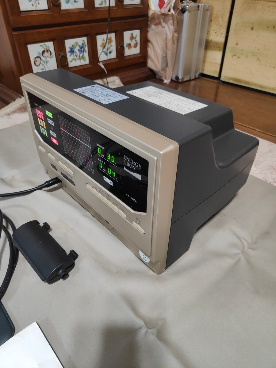 送料無料 電位治療器 エネジートロン YK-9000 電圧3段階設定 電 送料無料 電位治療器 エネジートロン YK-9000 電圧3段階設定 電