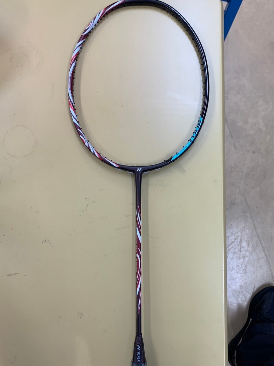 YONEX AX100T 4U5 (821)】 YONEX(ヨネックス) アストロクス100 YONEX AX100T 4U5 (821)】 YONEX(ヨネックス) アストロクス100