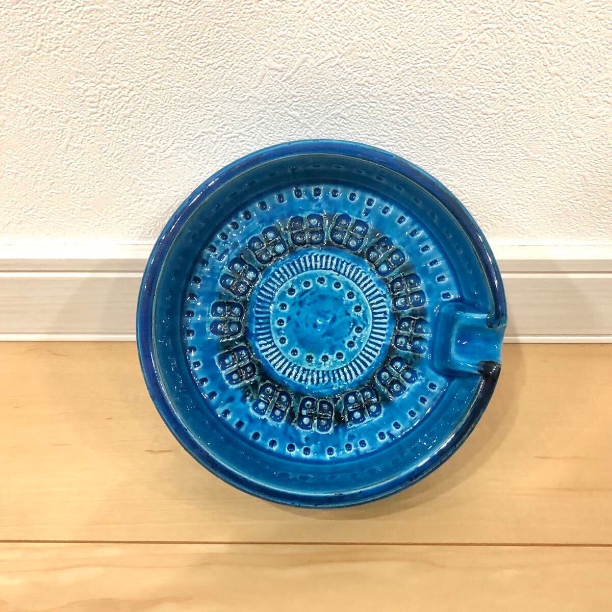 FLAVIA 灰皿 イタリア製 輸入雑貨 ブルー 陶器 雑貨 フラビア FLAVIA 灰皿 イタリア製 輸入雑貨 ブルー 陶器 雑貨 フラビア
