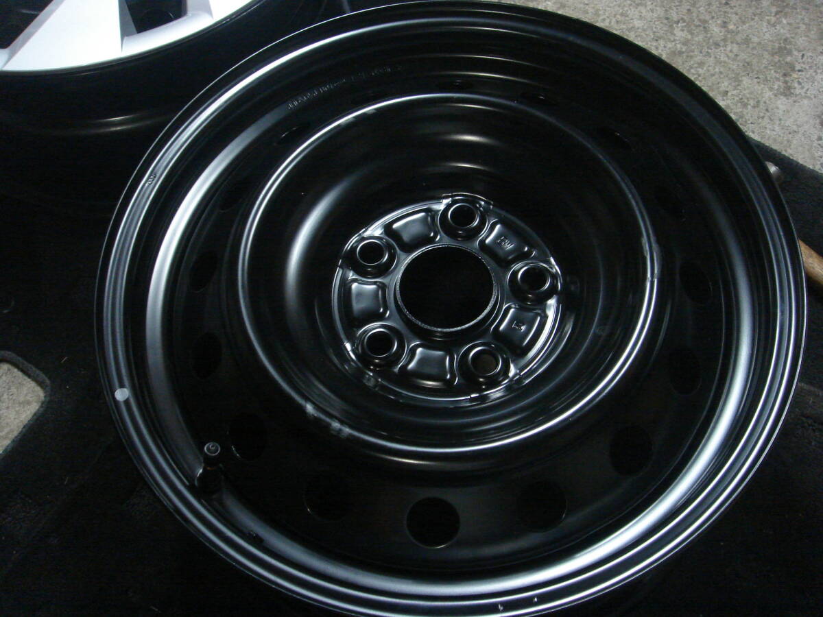 トヨタ ヤリスクロス 純正スチールホイール 6.5J-16 pcd114.3/5H トヨタ ヤリスクロス 純正スチールホイール 6.5J-16 pcd114.3/5H