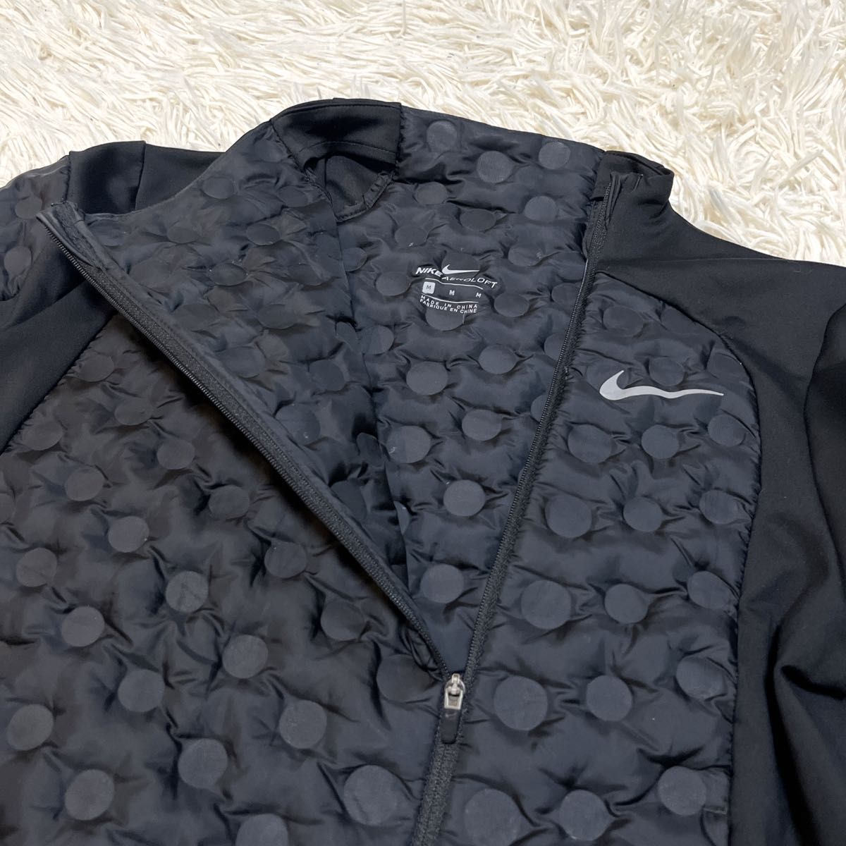 NIKE AEROLOFTナイキ エアロロフト ウィメンズダウンジャケット NIKE AEROLOFTナイキ エアロロフト ウィメンズダウンジャケット
