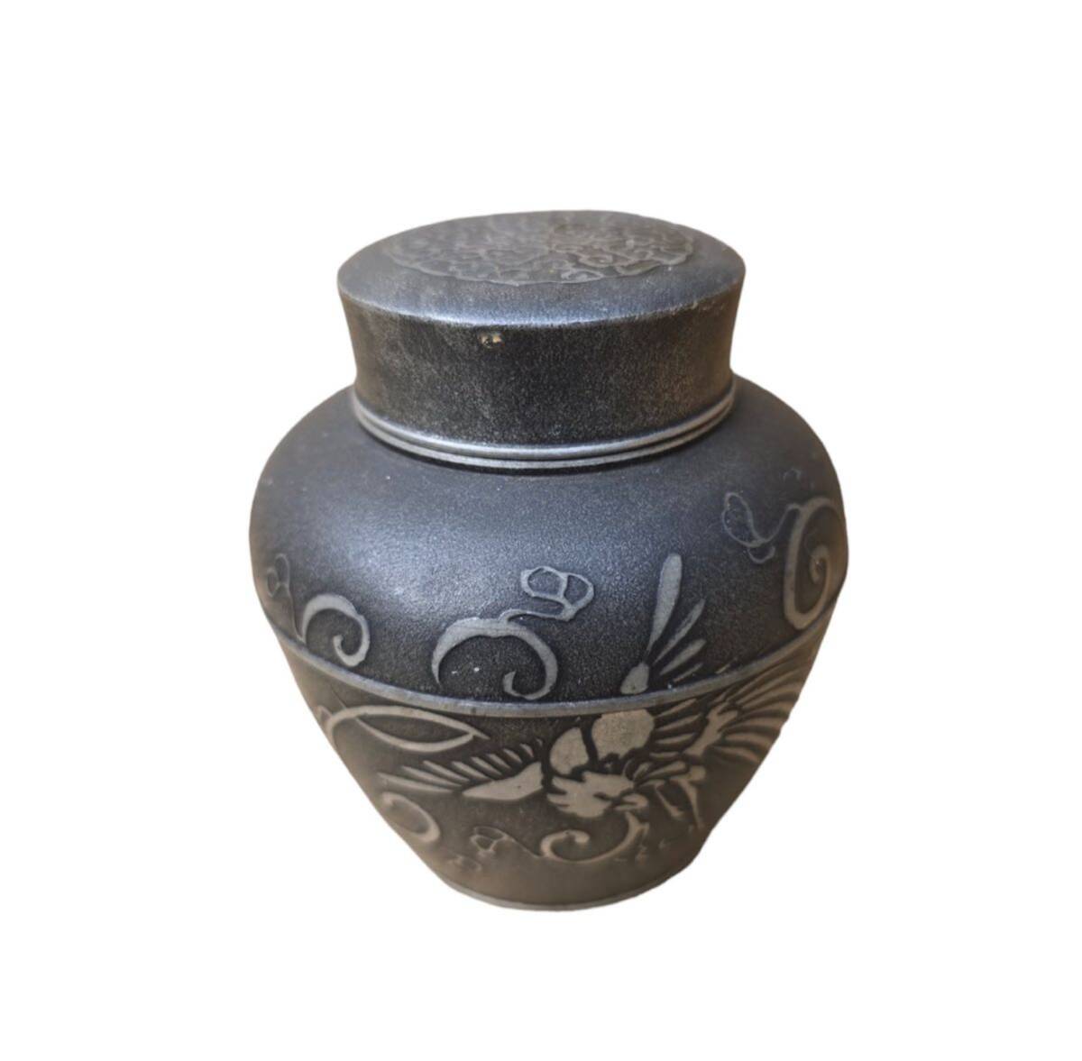 時代物 本錫 継山造 鳥鳳紋 錫製茶入 茶壷 煎茶道具 重さ約253.5 時代物 本錫 継山造 鳥鳳紋 錫製茶入 茶壷 煎茶道具 重さ約253.5