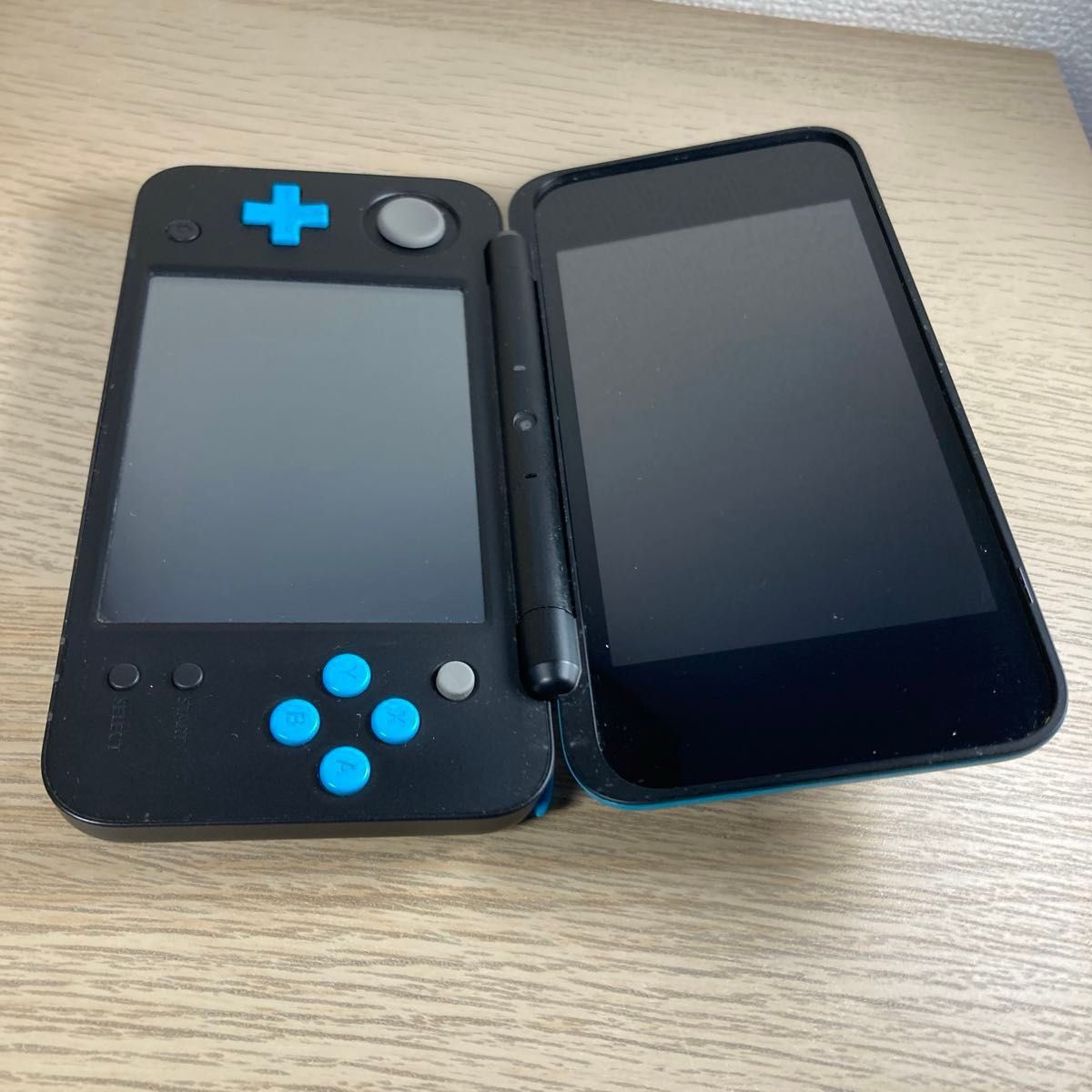 Nintendo 2DSLL ニンテンドー NEW 2DS LL ブラック×ターコイズ Nintendo 2DSLL ニンテンドー NEW 2DS LL ブラック×ターコイズ