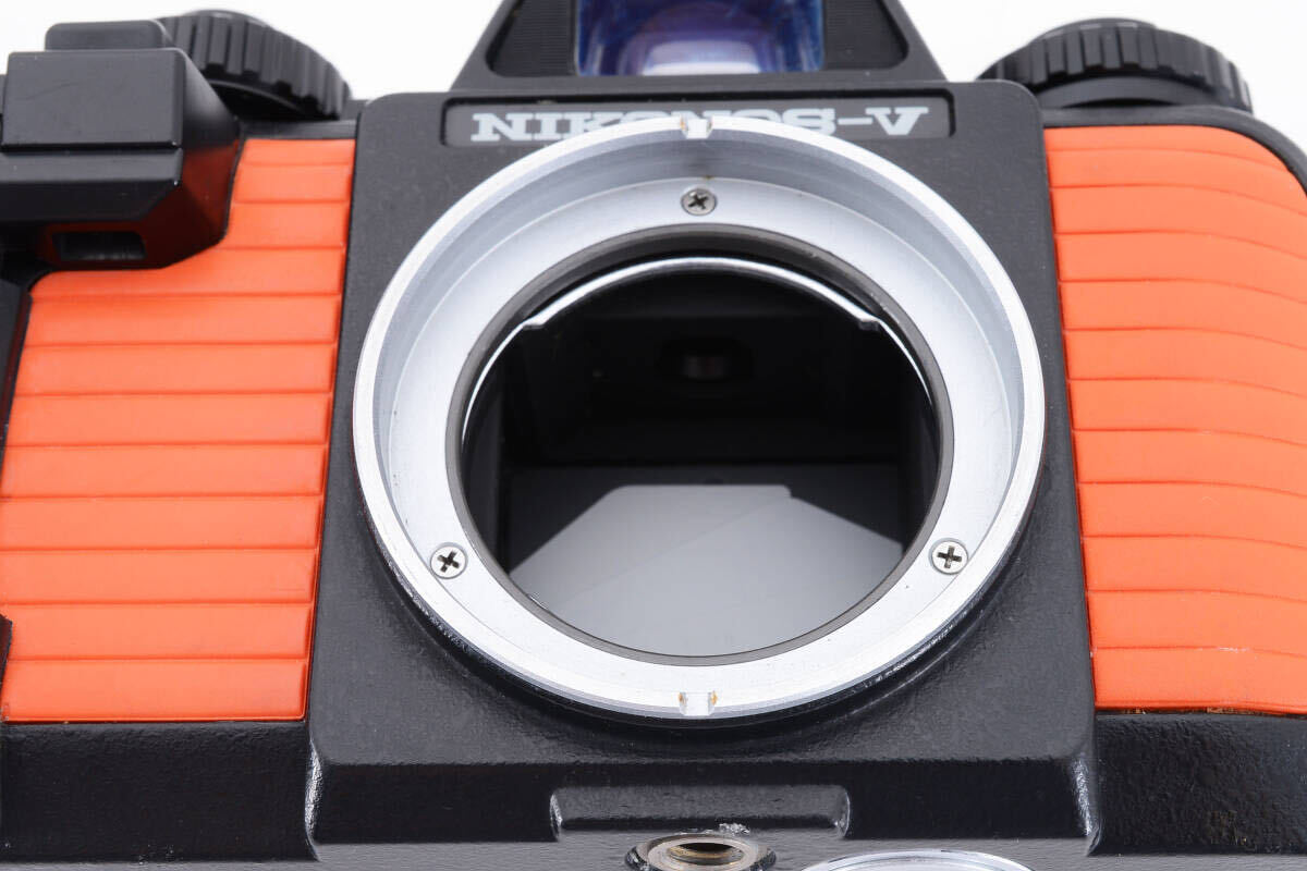 Yahoo!オークション - 付属品充実 Nikon NIKONOS-V ニコン Yahoo!オークション - 付属品充実 Nikon NIKONOS-V ニコン