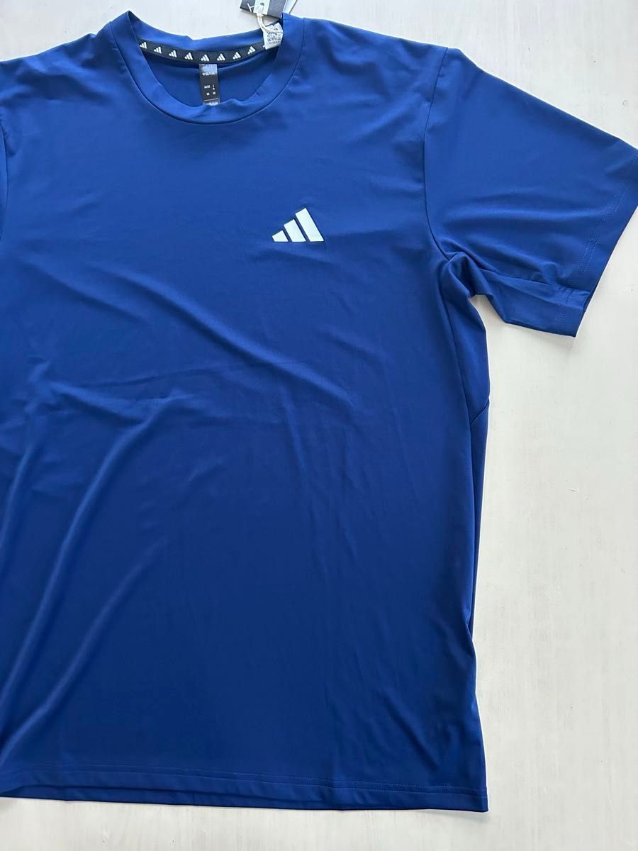 新品タグ付き　メンズM アディダスadidas エッセンシャルズ ストレッチ半袖Tシャツ