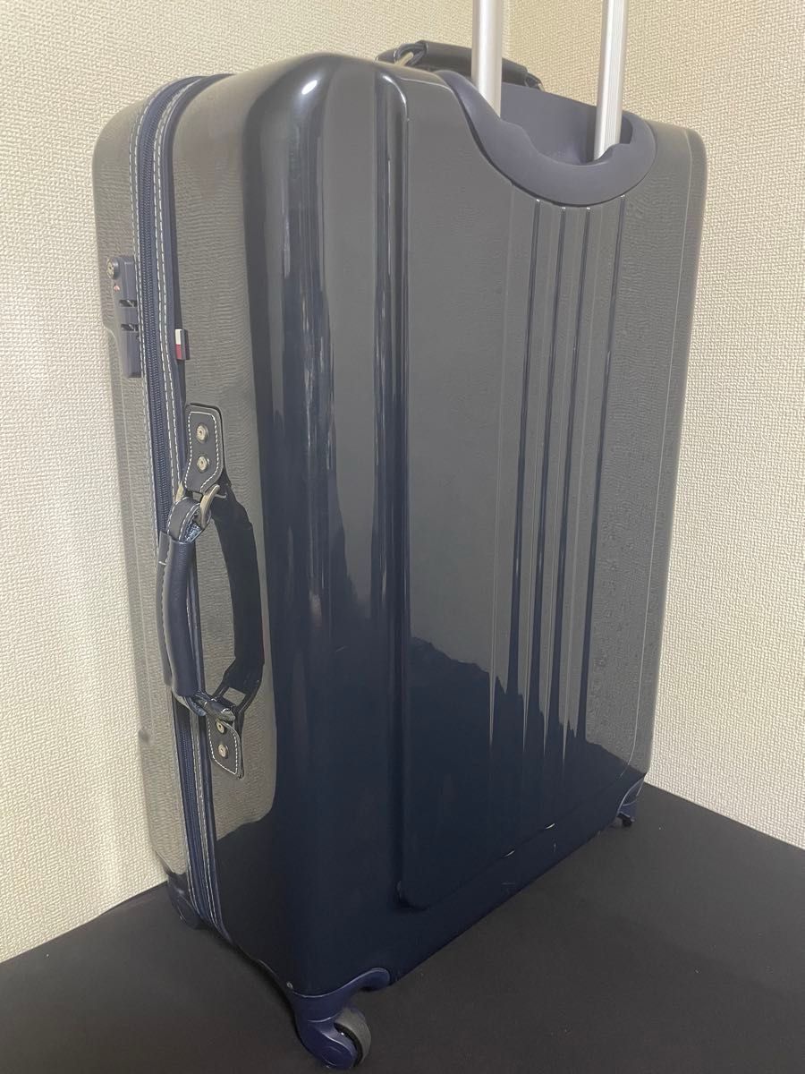 TOMMY HILFIGER トミーヒルフィガー 大容量 特大 スーツケース TOMMY HILFIGER トミーヒルフィガー 大容量 特大 スーツケース