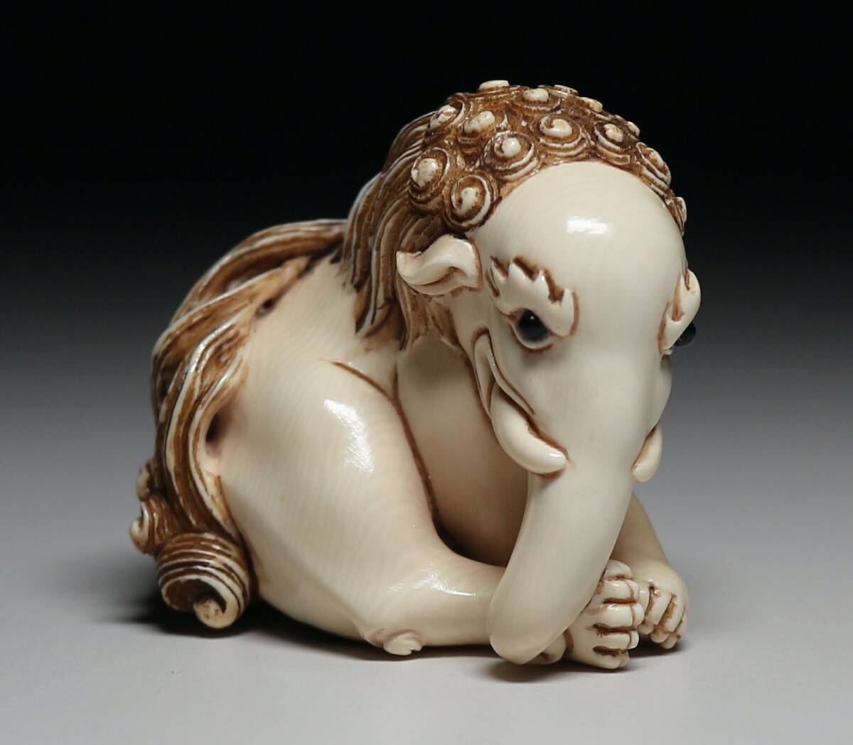 古美術】馬 根付 Netsuke 精密 彫刻 超絶技巧 午 柘植 在銘|根付 古美術】馬 根付 Netsuke 精密 彫刻 超絶技巧 午 柘植 在銘|根付