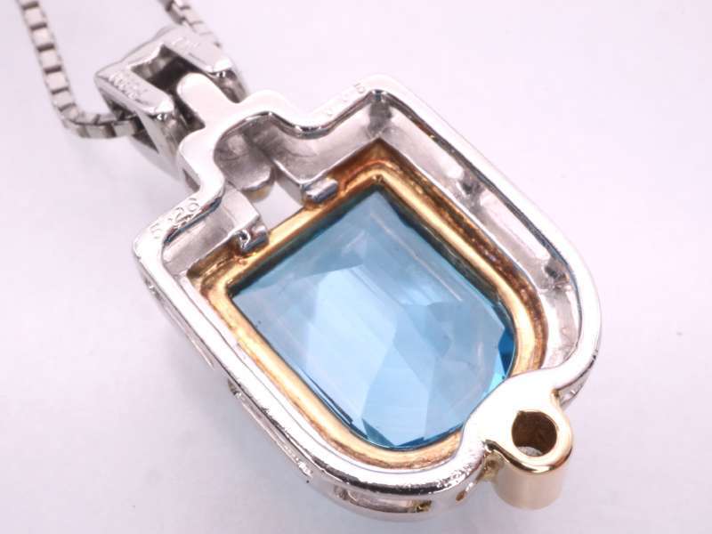 ブルートパーズ5.26ct ダイヤ0.05ct デザイン ペンダント