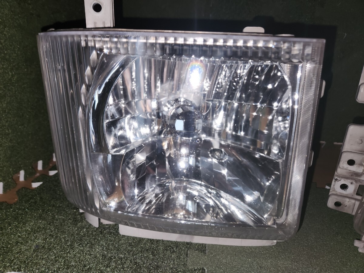 ISUZU いすゞ ギガ フォワード エルフ 純正HID ディスチャージ ISUZU いすゞ ギガ フォワード エルフ 純正HID ディスチャージ