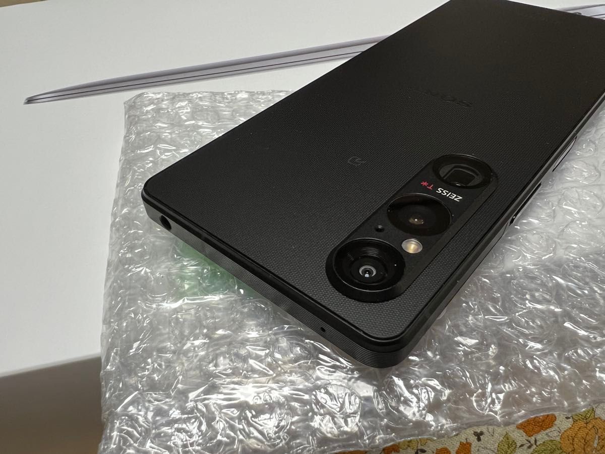 美品 Xperia 1 V au版 SOG10|Yahoo!フリマ(旧PayPayフリマ) 美品 Xperia 1 V au版 SOG10|Yahoo!フリマ(旧PayPayフリマ)