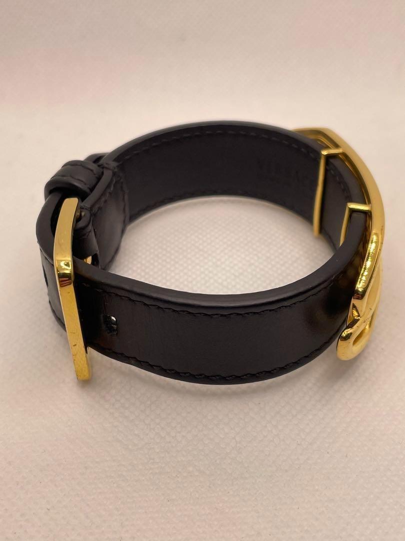 ヴェルサーチ レザーゴールドプレートバングル ブレスレット 箱 ヴェルサーチ レザーゴールドプレートバングル ブレスレット 箱